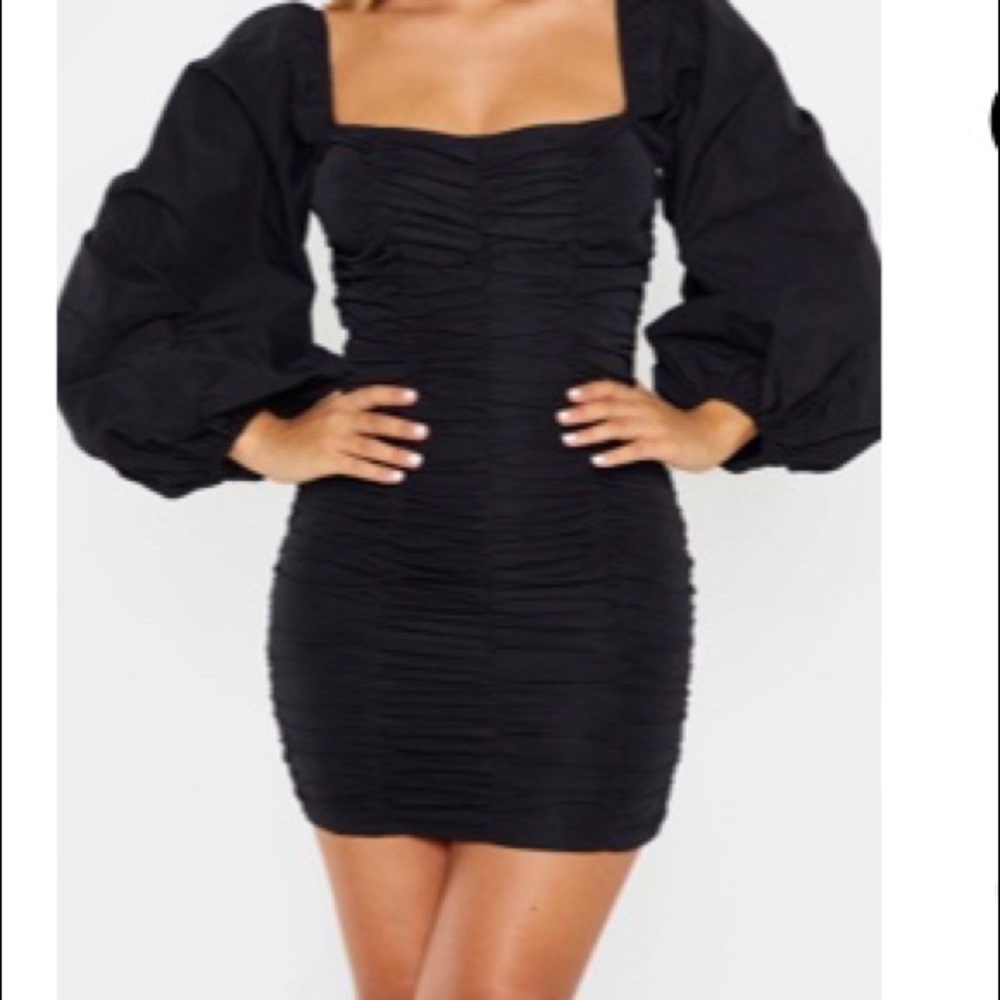 Black bodycon dress